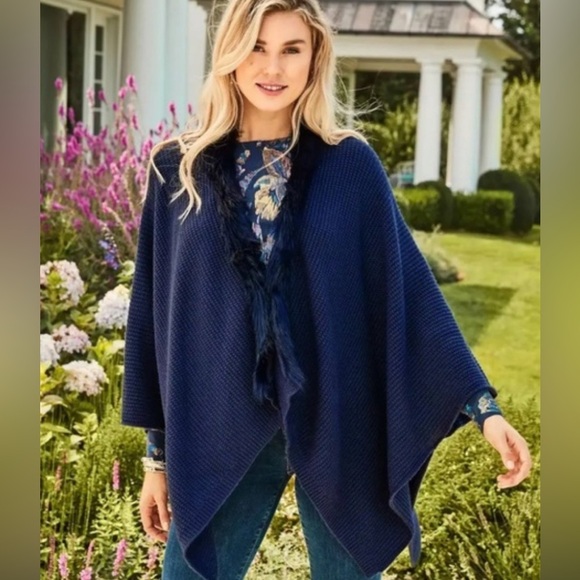 Lilly Pulitzer Rainie navy sweater wrap retails for $278 usd - Picture 4 of 16